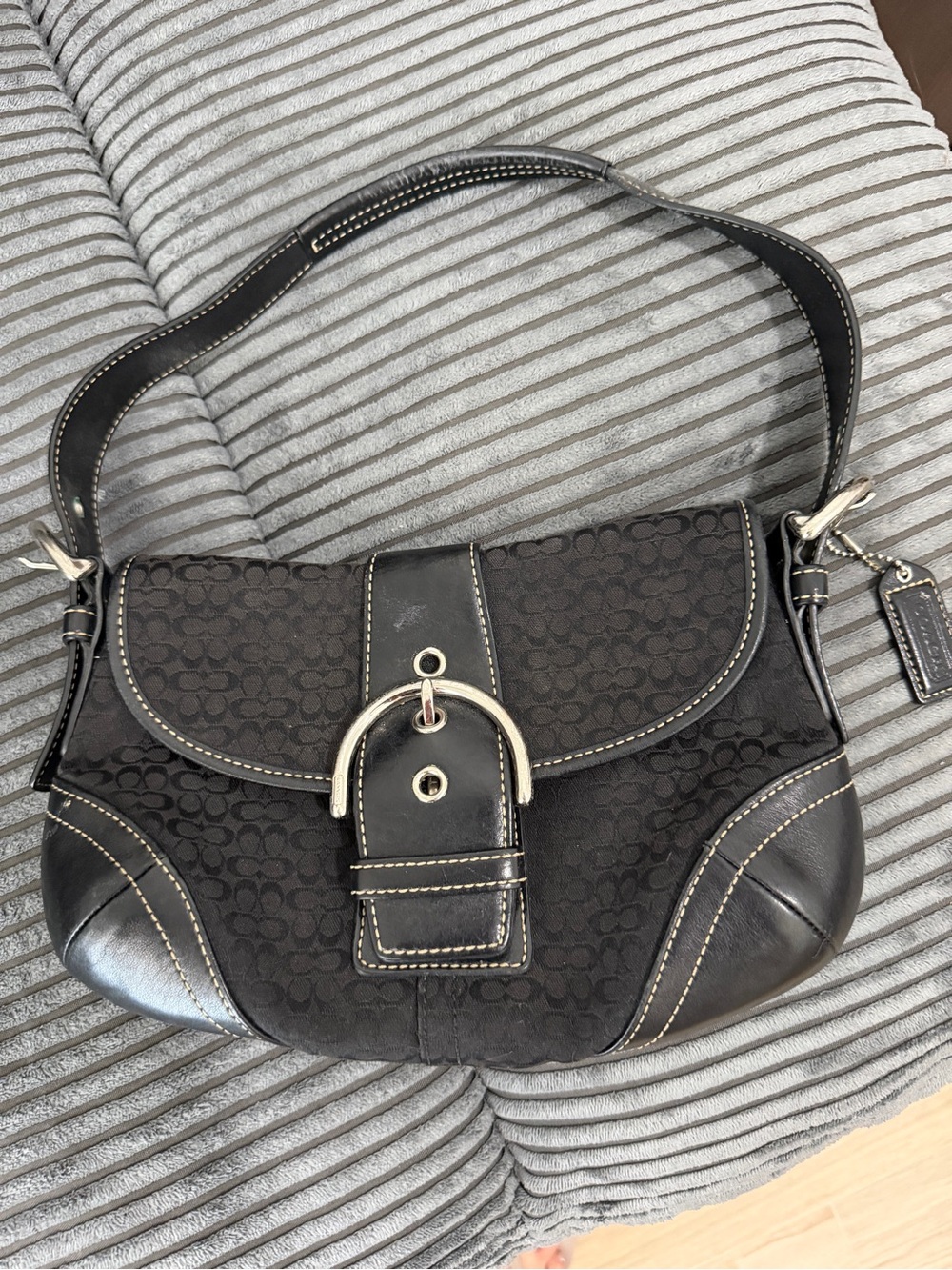 Coach Signature C Canvas & Leather Buckle Shoulder Bag Black NºC05J-6818